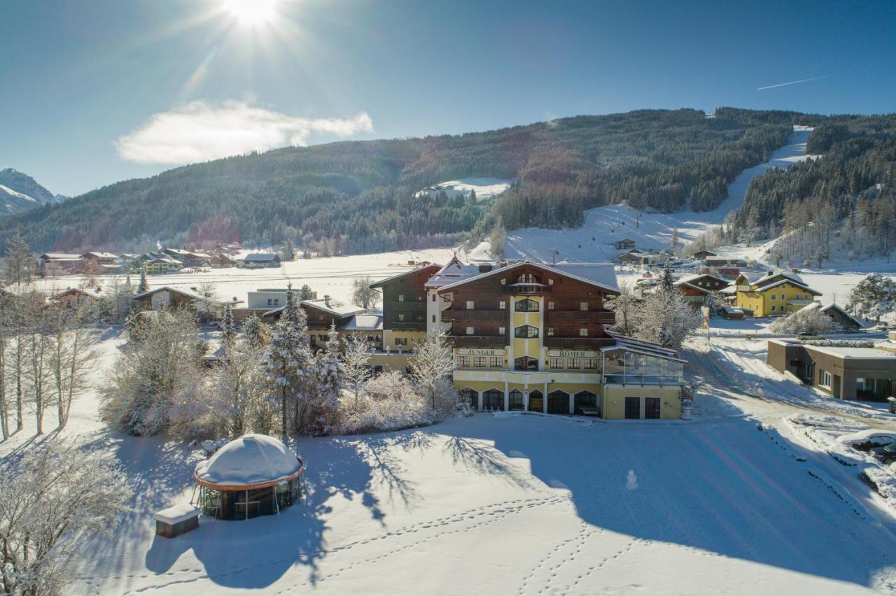 Hotel Zum Jungen Roemer Radstadt Bagian luar foto