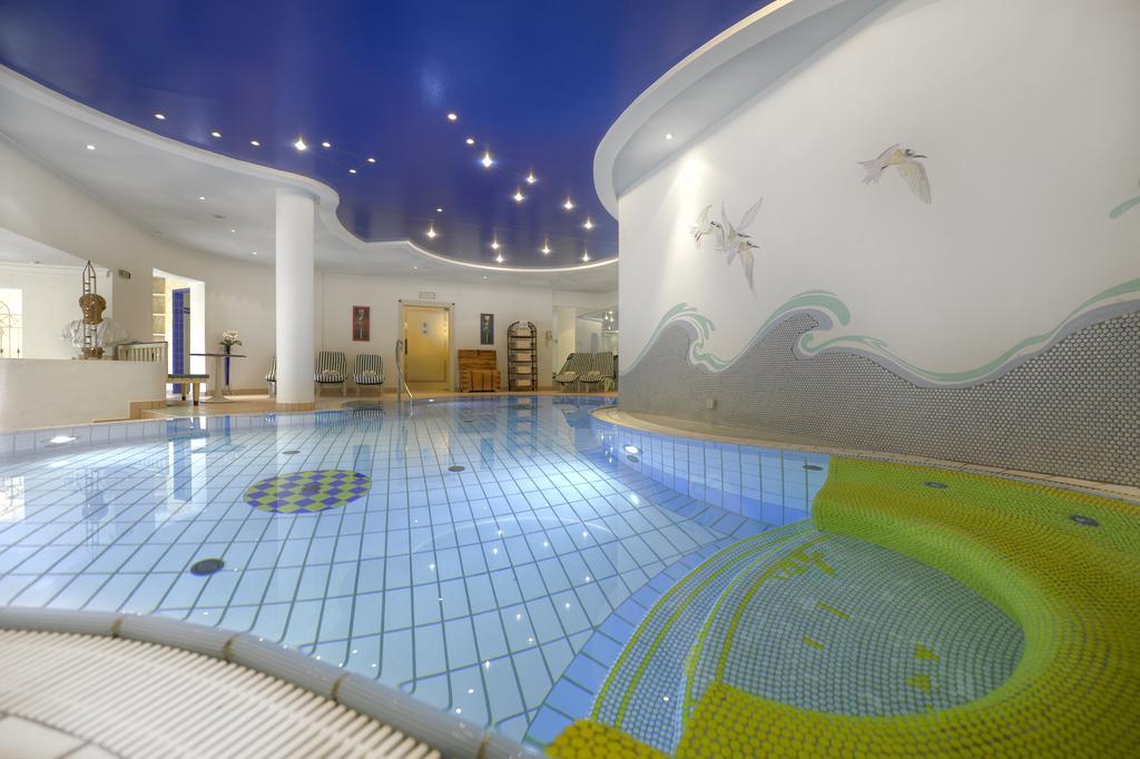 Hotel Zum Jungen Roemer Radstadt Bagian luar foto