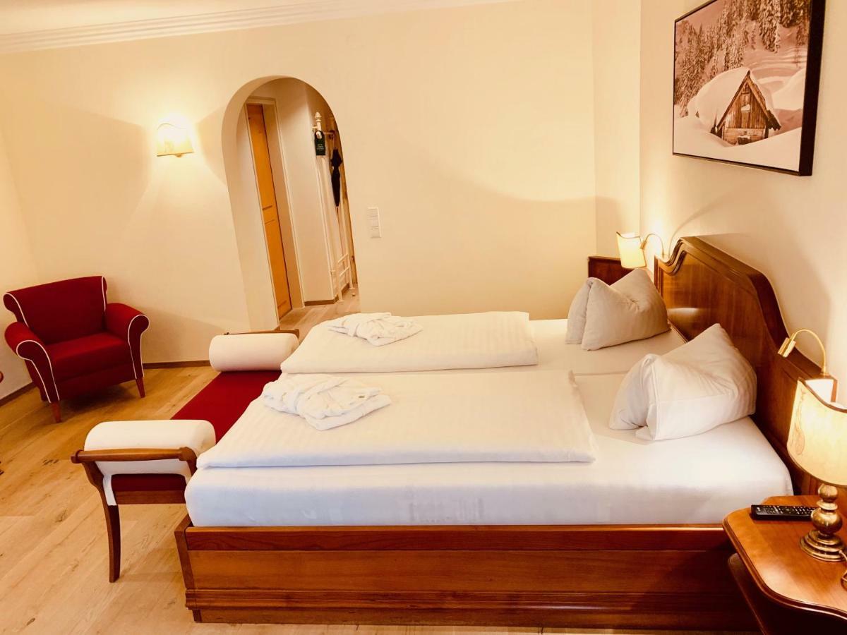 Hotel Zum Jungen Roemer Radstadt Bagian luar foto